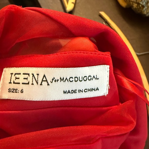 Mac Duggal 11698 Red Evening Gown Size 6 NWT - Picture 5 of 6